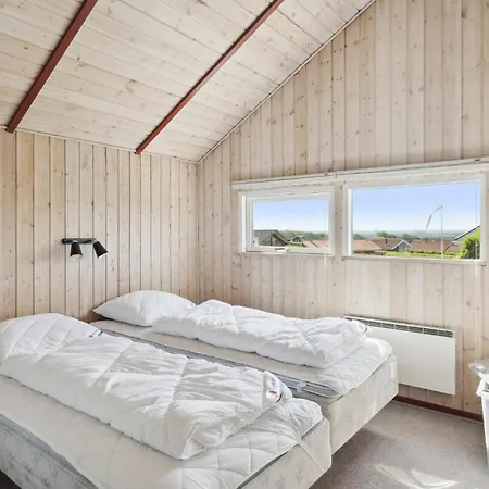 Amazing Home In Vinderup With Sauna